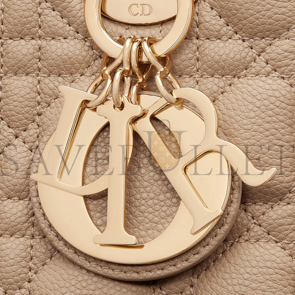 DIOR SMALL LADY DIOR BAG  MO531OWRT_M55U (20*17*8cm)